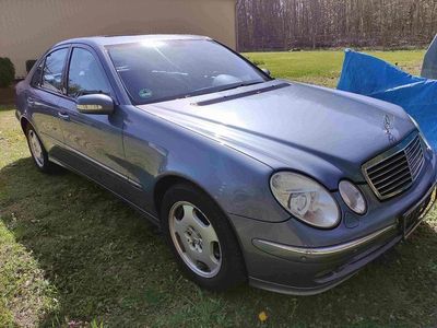 Usata Mercedes E200 Avantgarde 163 CV (119 kW) 2004 Blu Berlina