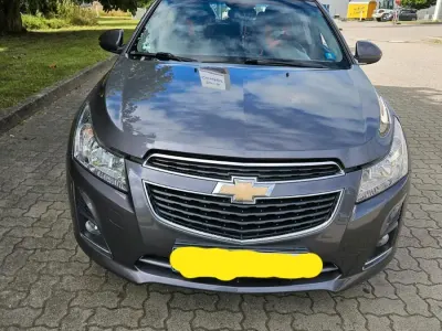 Gebraucht Chevrolet Cruze LT 140 PS (102 kW) 2013 Grau Kombi