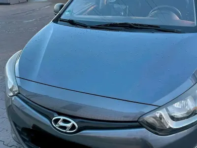 Gebraucht Hyundai i20 85 PS (62 kW) 2014 Blau Kleinwagen
