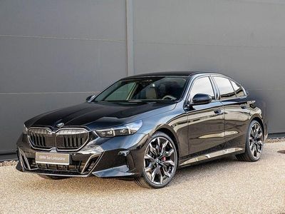 Neu BMW 540 Performance 303 PS (222 kW) 2025 Saphirschwarz Limousine