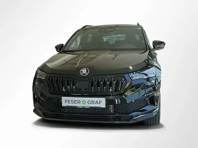 Neu Skoda Karoq SportLine 150 PS (110 kW) 2026 Blackmagicperleffekt SUV