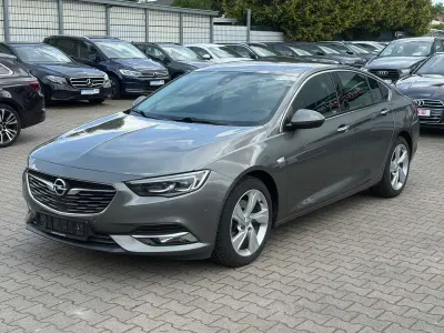 Gebraucht Opel Insignia Innovation 136 PS (100 kW) 2017 Quarz grau Limousine