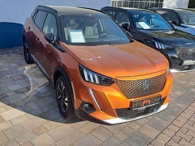 Second-hand Peugeot e-2008 GT 100 kW (136 CP) 2021 Portocaliu SUV