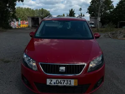 Gebraucht Seat Alhambra 170 PS (125 kW) 2011 Rot Van / Kleinbus