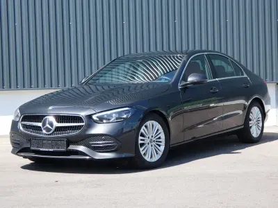 Gebraucht Mercedes C220 Avantgarde 200 PS (147 kW) 2022 Grau Limousine
