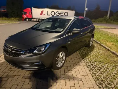 Gebraucht Opel Astra 115 PS (84 kW) 2017 Grau Kombi