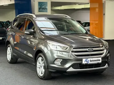 Gebraucht Ford Kuga 150 PS (110 kW) 2018 Grau SUV