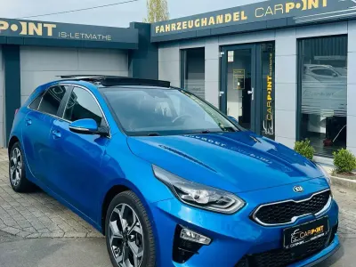 Gebraucht Kia Ceed 140 PS (102 kW) 2018 Blau Kleinwagen