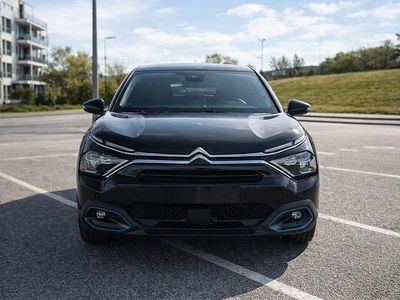 Gebraucht Citroën e-C4 Shine 100 kW (136 PS) 2022 Schwarz Limousine