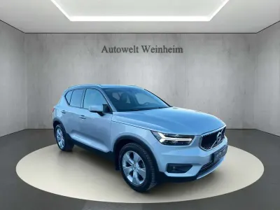 Gebraucht Volvo XC40 Momentum 190 PS (139 kW) 2019 Bright silver metallic / metal SUV