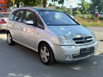 Gebraucht Opel Meriva Cosmo 101 PS (74 kW) 2004 Silber Van / Kleinbus