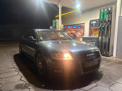 Grau Gebraucht 2007 Audi A8 Limousine | 9.499 € (Teuer)