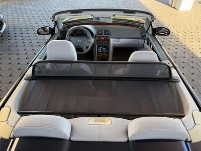 Second-hand Mercedes CLK230 Elegance 197 CP (144 kW) 2003 Albastru Cabrio