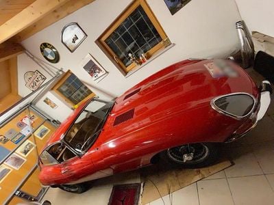 Usata Jaguar E-Type 210 CV (154 kW) 1963 Rosso Coupé