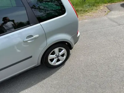 Gebraucht Ford C-MAX Trend 101 PS (74 kW) 2005 Silber Van / Kleinbus