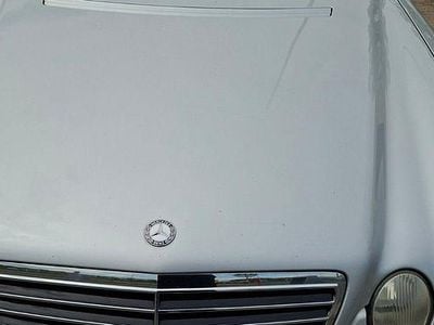 Gebraucht Mercedes E320 Avantgarde 197 PS (144 kW) 2002 Silber Limousine