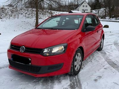 Gebraucht VW Polo Trendline 69 PS (50 kW) 2012 Rot Kleinwagen