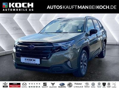 Neu Subaru Forester Platinum 136 PS (100 kW) 2026 Grün SUV