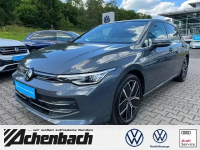 Gebraucht VW Golf VIII Edition 150 PS (110 kW) 2024 Delfingrau Limousine