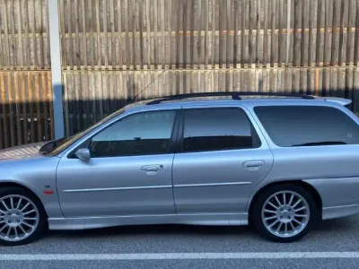 Używany Ford Mondeo ST200 205 KM (150 kW) 2000 Srebrny Kombi