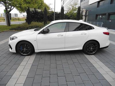 BMW M235