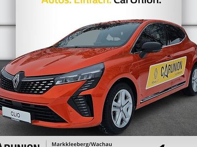 Neu Renault Clio V Techno 115 PS (84 kW) 2025 Valenciaorange metallic Limousine