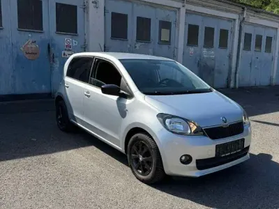 Gebraucht Skoda Citigo Active 60 PS (44 kW) 2014 Silber Kleinwagen