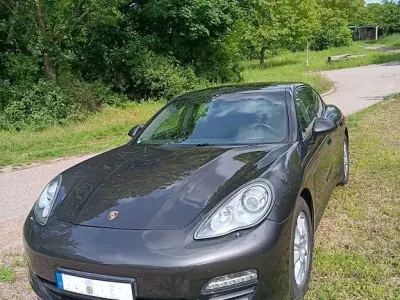 Gebraucht Porsche Panamera 4 300 PS (220 kW) 2012 Grau Limousine