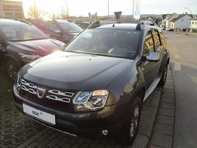 Grau Gebraucht 2018 Dacia Duster Lauréate SUV | 11.790 € (Fairer Preis)