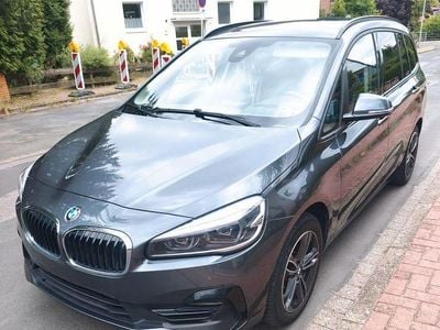 Gebraucht BMW 218 Gran Tourer Sport Line 140 PS (102 kW) 2021 Grau Van / Kleinbus