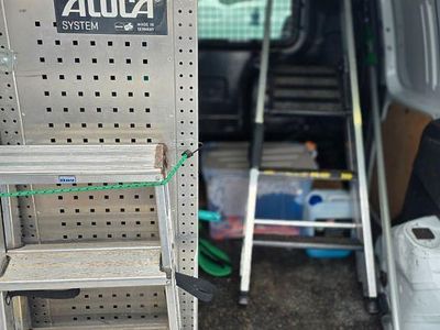 Weiß Gebraucht 2014 Ford Courier Van / Kleinbus | 5.500 €