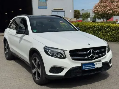 Usata Mercedes GLC250 AMG line 211 CV (155 kW) 2019 Bianco SUV