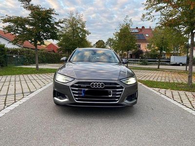 Grau Gebraucht 2021 Audi A4 Advanced Kombi | 22.950 € (Fairer Preis)