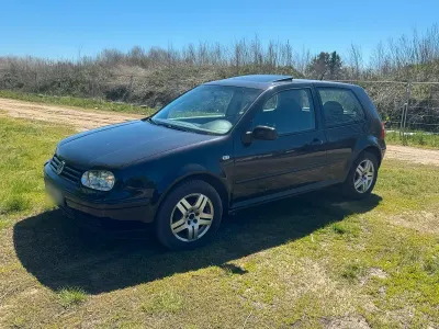 Brugt VW Golf IV 105 HK (77 kW) 2003 Sort Hatchback
