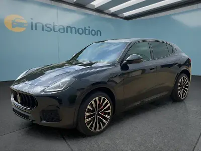 Neu Maserati Grecale 330 PS (242 kW) 2025 Schwarz SUV