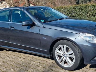 Mercedes E200