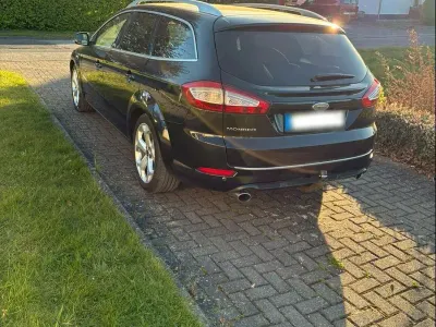 Gebraucht Ford Mondeo Titanium 200 PS (147 kW) 2011 Schwarz Kombi