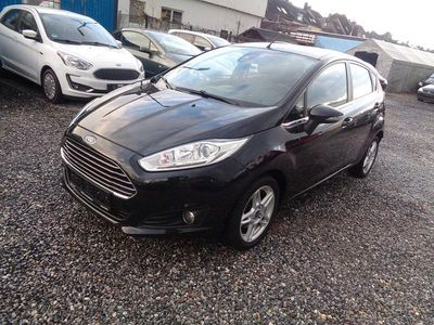 Gebraucht Ford Fiesta Titanium 101 PS (74 kW) 2015 Schwarz Limousine