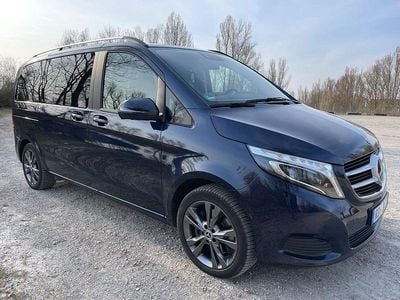Usata Mercedes V250 204 CV (150 kW) 2018 Blu Monovolume