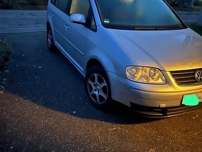 Usata VW Touran 85 CV (62 kW) 2004 Argento Monovolume