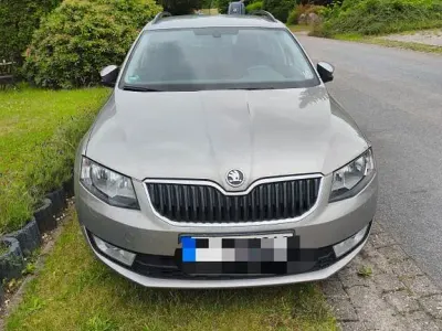 Gebraucht Skoda Octavia 140 PS (102 kW) 2014 Gelb Kombi