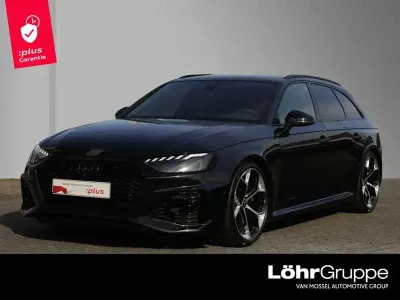 Gebraucht Audi RS4 Comfort 450 PS (330 kW) 2023 Mythosschwarz metallic Kombi