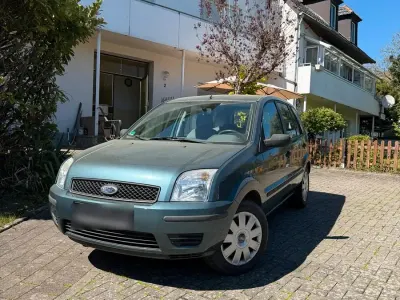 Usata Ford Fusion 80 CV (58 kW) 2004 Verde Utilitaria