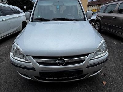 Usata Opel Combo 90 CV (66 kW) 2004 Argento Monovolume