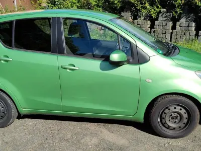 Usata Opel Agila Edition 65 CV (47 kW) 2008 Verde Utilitaria