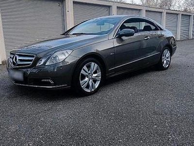 Gebraucht Mercedes E350 292 PS (214 kW) 2010 Braun Coupé