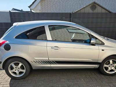 Gebraucht Opel Corsa 75 PS (55 kW) 2006 Silber Kleinwagen