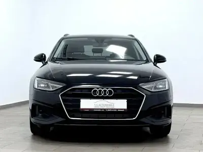 Gebraucht Audi A4 Sport 150 PS (110 kW) 2022 Mythosschwarz metallic Kombi