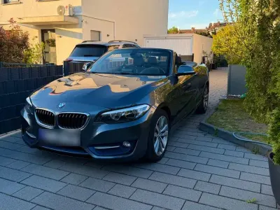 Gebraucht BMW 220 Sport Line 184 PS (135 kW) 2016 Grau Cabrio
