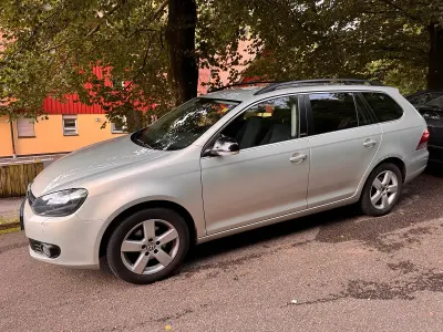 Gebraucht VW Golf VI 86 PS (63 kW) 2011 Silber Kleinwagen
